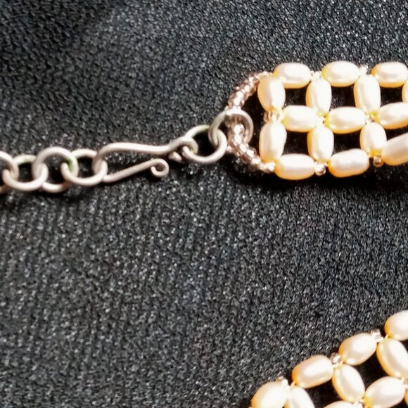 Beautiful, Exquisite & Delicate Handmade Choker w/Refined Style & Craftsmanship - Picture 8 of 9